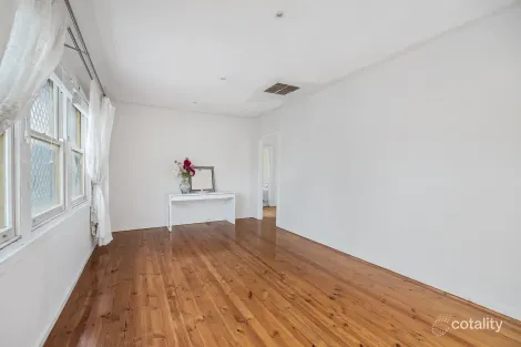 Property photo of 12 William Road Christies Beach SA 5165