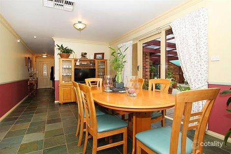 Property photo of 2 Anakie Walk Delahey VIC 3037