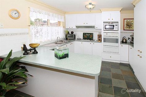 Property photo of 2 Anakie Walk Delahey VIC 3037