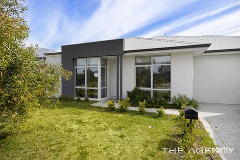 Property photo of 23 Seacliff Approach Madora Bay WA 6210