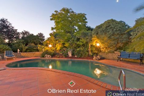 Property photo of 4 Wheatsheaf Court Narre Warren North VIC 3804
