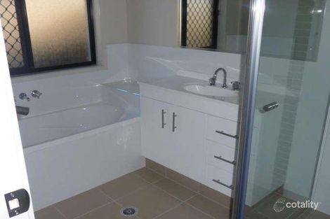 Property photo of 9 Wyndham Circuit Holmview QLD 4207