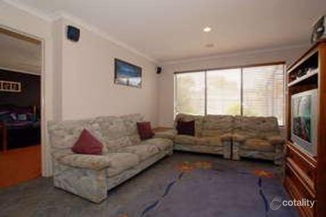 Property photo of 4 Sarah Place Carrum Downs VIC 3201