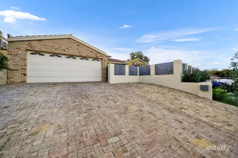 Property photo of 4 Tahara Vale Ocean Reef WA 6027