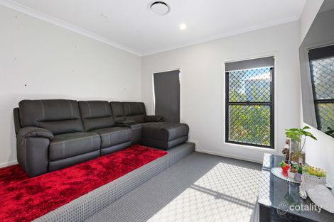 Property photo of 5 Santiago Crescent Spring Mountain QLD 4300