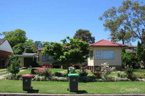 2 Springfield Rd, Hornsby Heights, NSW 2077