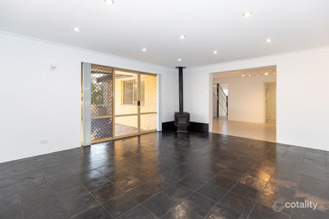 Property photo of 9 Grevillea Crescent Swan View WA 6056