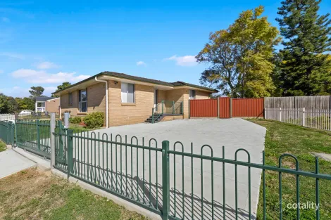 Property photo of 22 Peppin Crescent Airds NSW 2560