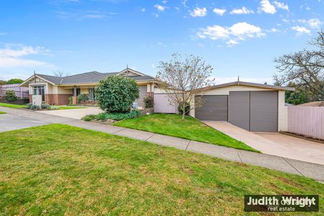Property photo of 77 Walker Drive Drouin VIC 3818