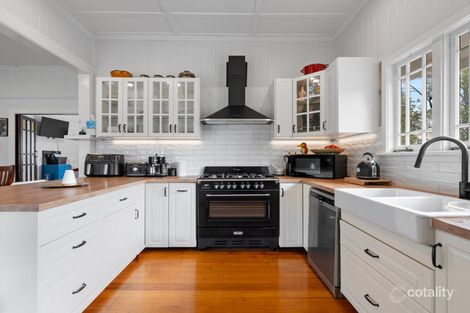 13 Bowen St, Woodend, QLD 4305