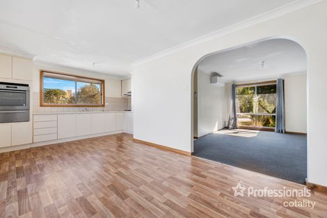 Property photo of 1/17 Sheahan Crescent Hoppers Crossing VIC 3029