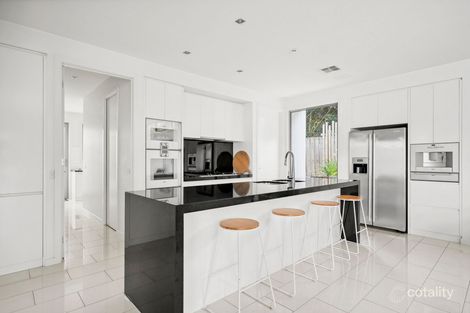 Property photo of 5 Fernery Grove Newtown VIC 3220