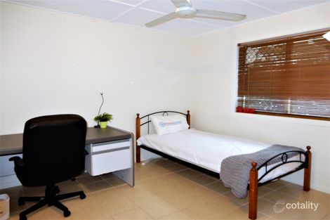 3/286 Hawken Dr, St Lucia, QLD 4067