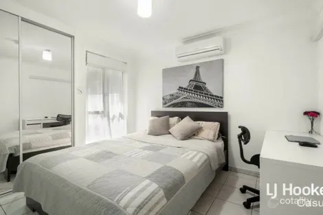 Property photo of 49 Lyrebird Crescent Green Valley NSW 2168