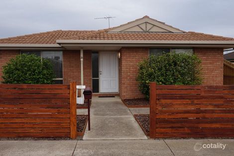 21a Paramount Cres, St Albans Park, VIC 3219
