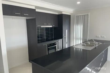 Property photo of 2/32 McInnes Crescent Glenvale QLD 4350