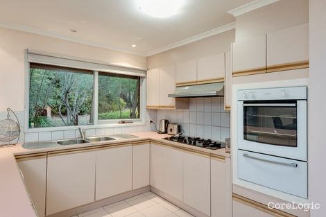 Property photo of 4 McCardle Court Endeavour Hills VIC 3802