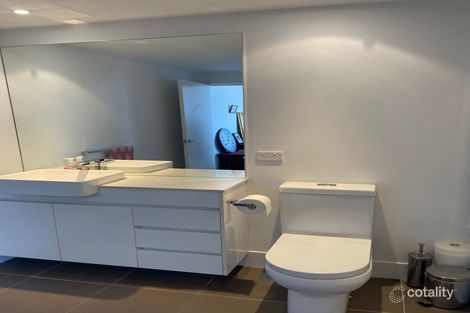 Property photo of 305/15 Compass Drive Biggera Waters QLD 4216