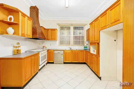 Property photo of 14 Tunbridge Street Mascot NSW 2020