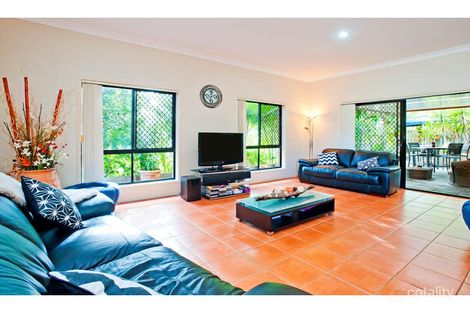 Property photo of 8 Cobbler Place Pacific Pines QLD 4211