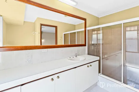 Property photo of 10 Stott Place Bull Creek WA 6149