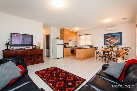 Property photo of 9 Simpson Place Caroline Springs VIC 3023