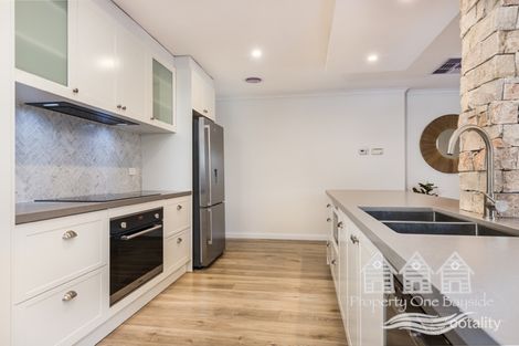 Property photo of 30 Milroy Crescent Seaford VIC 3198