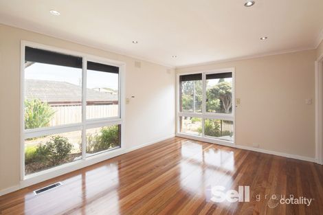 Property photo of 4 Ahern Street Noble Park North VIC 3174