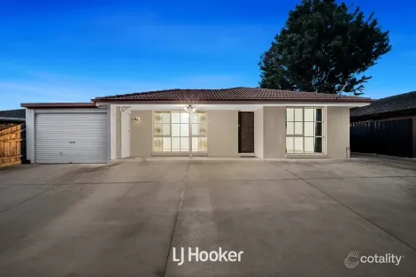 Property photo of 12 Plateau Crescent Hampton Park VIC 3976