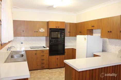 Property photo of 27 Edgewater Avenue Green Point NSW 2251