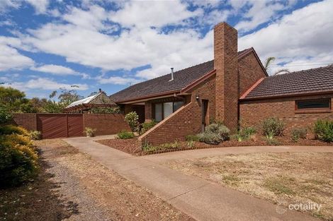 Property photo of 20 Manorvale Parade Werribee VIC 3030