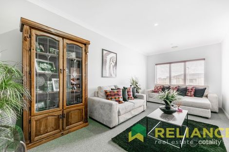 Property photo of 2/8 Linda Place Kurunjang VIC 3337