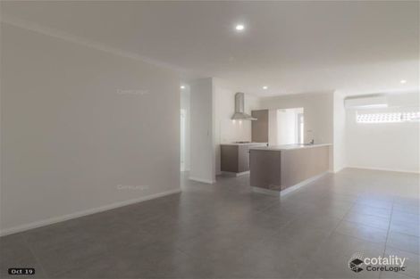 Property photo of 4 Cranley Link Ashby WA 6065