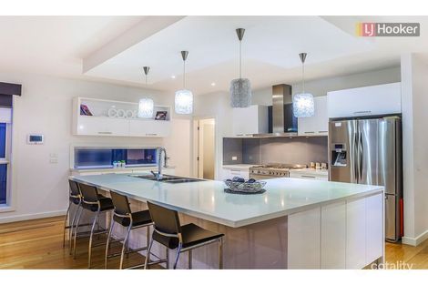 Property photo of 43 Biltmore Crescent Roxburgh Park VIC 3064