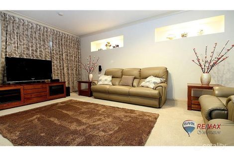 Property photo of 6 Cheviot Place Sinnamon Park QLD 4073