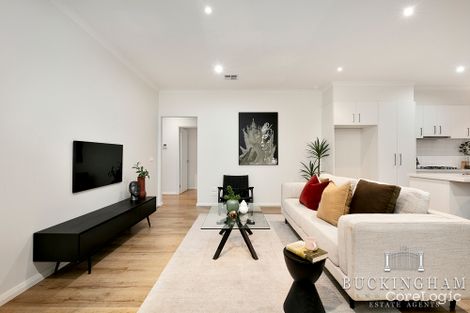 Property photo of 2/36 Lyell Parade Greensborough VIC 3088