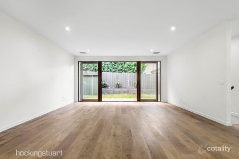 Property photo of 1/29 Glencairn Avenue Camberwell VIC 3124