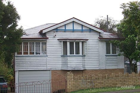 15 Dora St, Moorooka, QLD 4105