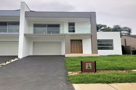 Property photo of 92A St Clair Avenue St Clair NSW 2759