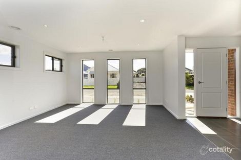 Property photo of 2/57 Newbay Close Barwon Heads VIC 3227