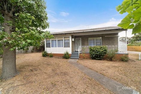 Property photo of 28 Hickory Crescent Frankston North VIC 3200