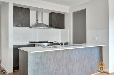 Property photo of 7 Isdell Street Tarneit VIC 3029