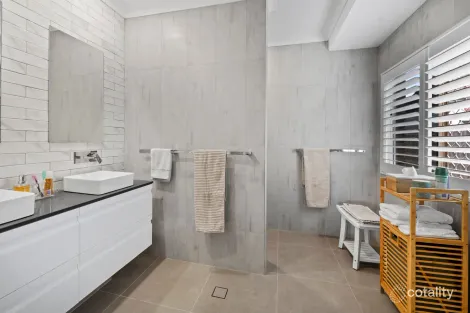 Property photo of 87 Cassowary Drive Burleigh Waters QLD 4220