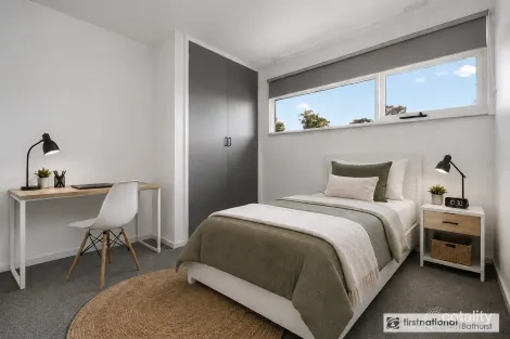 Property photo of 10 Winslow Place West Bathurst NSW 2795