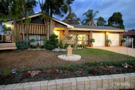 Property photo of 10 Sunndal Close St Clair NSW 2759