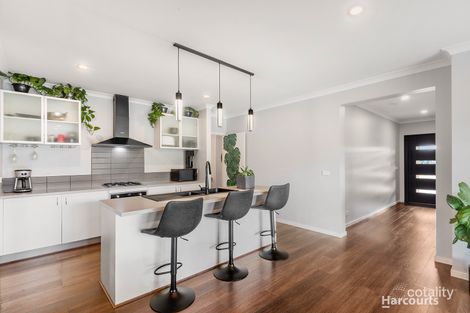 Property photo of 21 Everly Circuit Pakenham VIC 3810