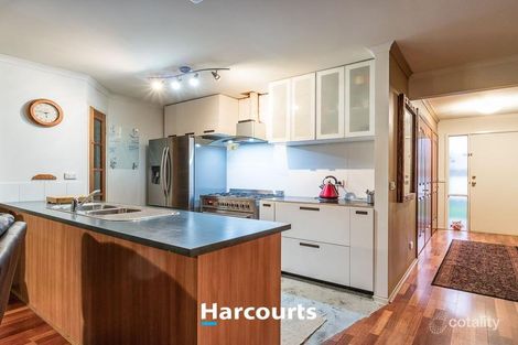 Property photo of 242 Ormond Road Narre Warren South VIC 3805