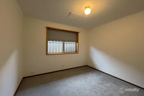 Property photo of 24 Needlewood Court Craigmore SA 5114
