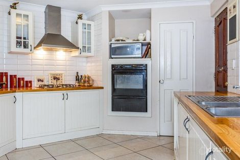 Property photo of 68 Spears Drive Oakford WA 6121