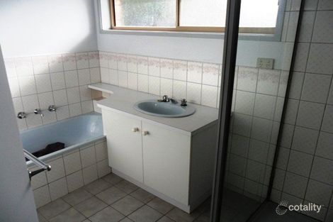 Property photo of 2/5 Kantara Crescent Lara VIC 3212